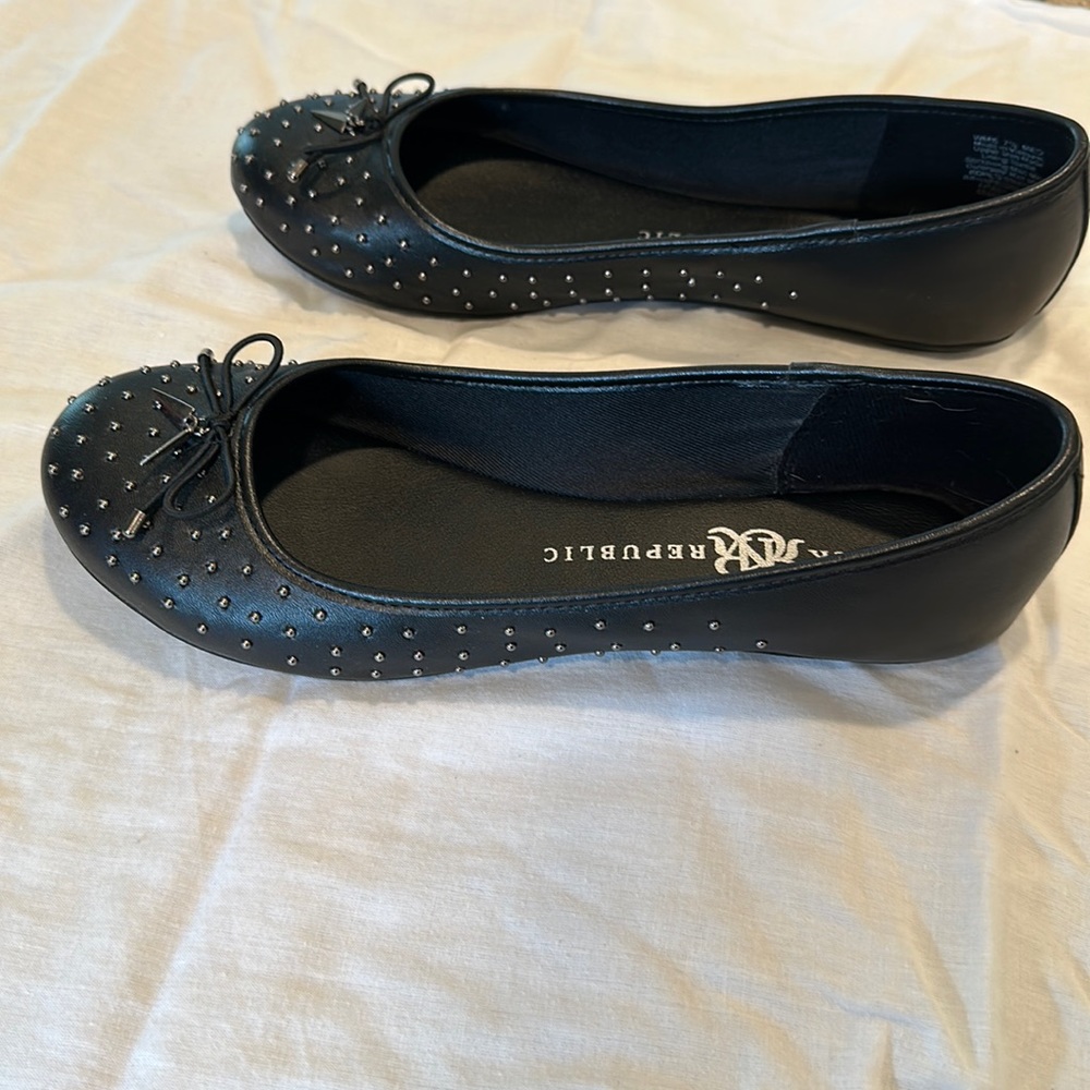 Rock & Republic beaded flats